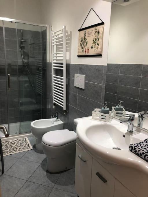 Principe Ranocchio - Casa Nel Centro Storico Lägenhet Ferrara Exteriör bild