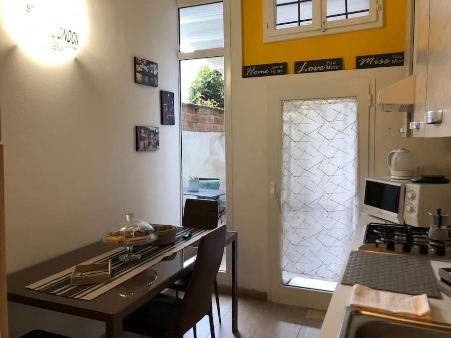 Principe Ranocchio - Casa Nel Centro Storico Lägenhet Ferrara Exteriör bild
